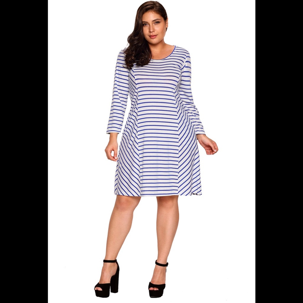 Relaxed Curvy Dress